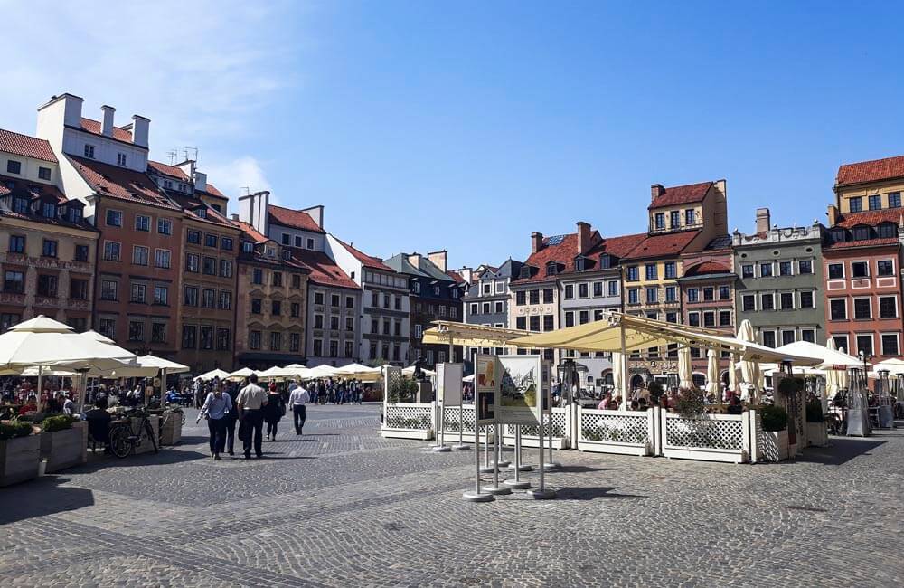 Torget i gamla stan i Warszawa