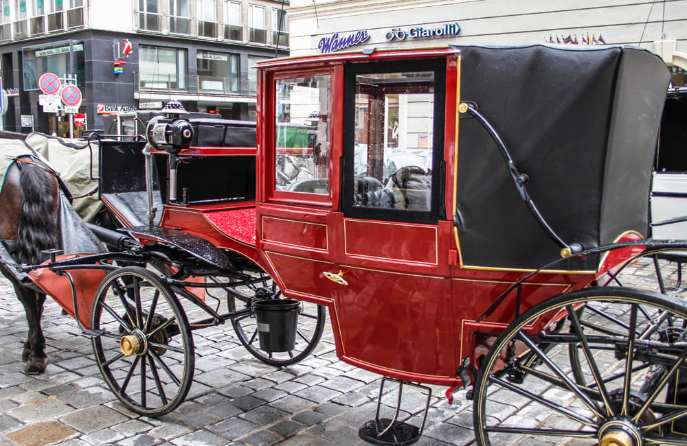 Hästdroska i centrala Wien